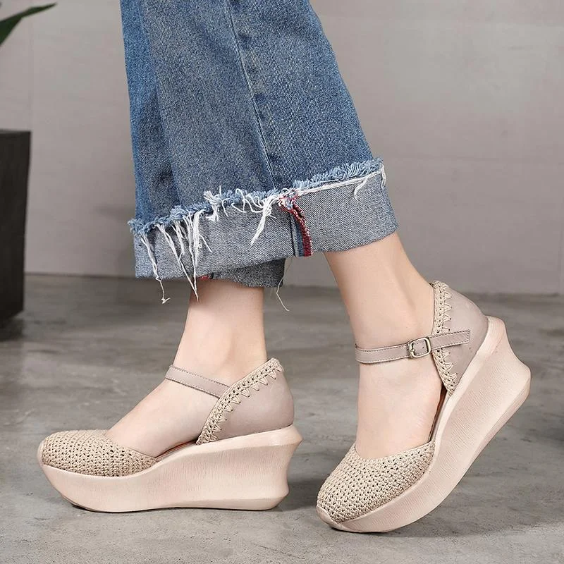 Can't Resist Womens Handmade Retro Leather Knitting Platforms Leather Sandals White/Coffee